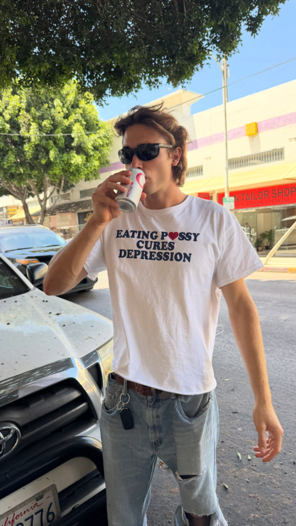 EATING P❤️SSY CURES DEPRESSION POLERA
